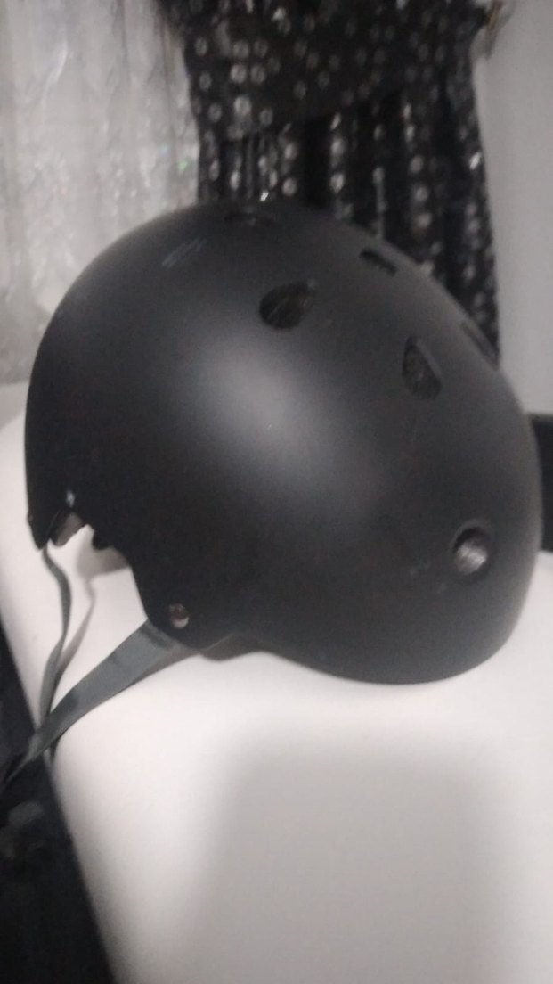 Siyah Biker Motosiklet Kaskı Velcro Bantlı - Görsel 3