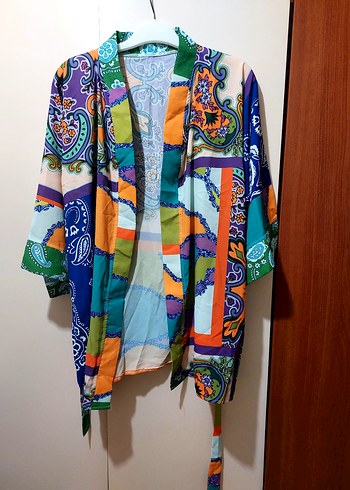 Renkli Tie-Dye Desenli Kısa Bohem Kimono - Görsel 3