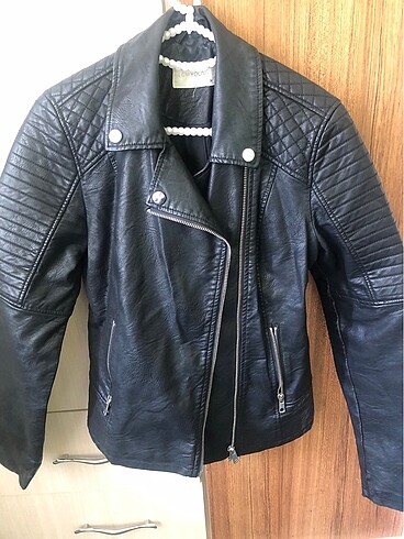 LC Waikiki Deri ceket