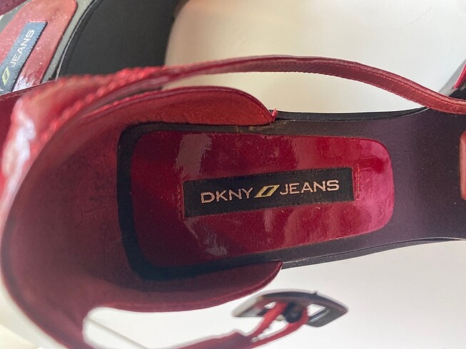 38 Beden Orijinal DKNY Sandalet