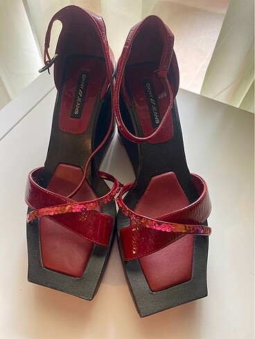 Orijinal DKNY Sandalet