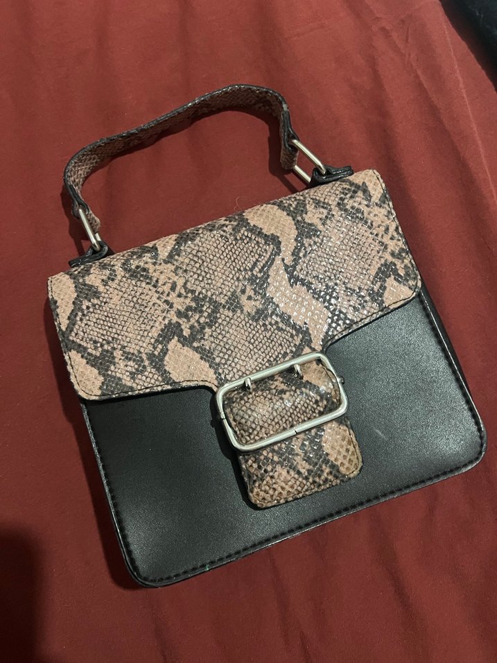 Siyah pembe  Deri Yılan Desenli Tokalı Çanta - Görsel 3