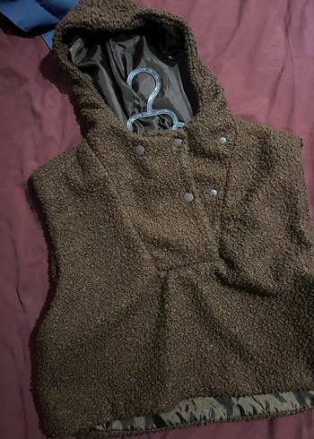 Kapüşonlu Düğmeli Kahverengi Kadın Yelek - Görsel 3