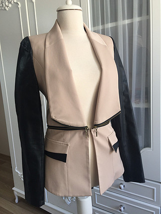 Zara model