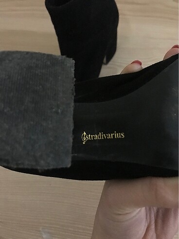 37 Beden siyah Renk Stradivarius bot