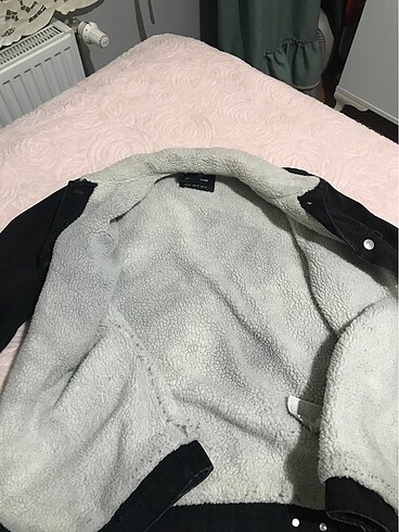 m Beden siyah Renk Stradivarius İçi yünlü kot ceket