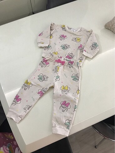 Kız bebek 12-18 aylık alt üst takım