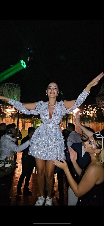 After party parıltılı elbise