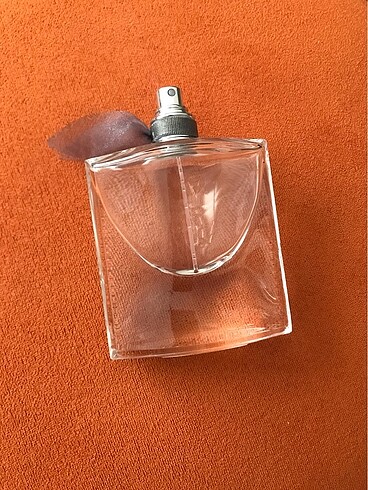 Lancome La Vie Est Belle parfüm şişesi 50ml