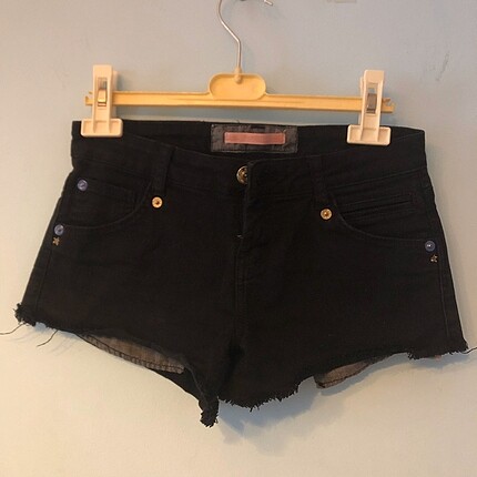 BERSHKA MİNİ ŞORT