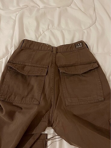 34 Beden kahverengi Renk Pull&bear