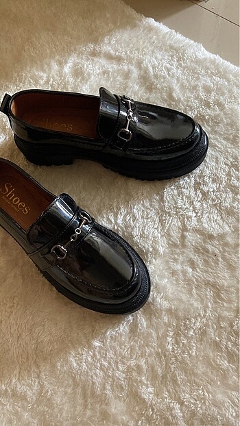 Kadın Oxford Loafer Siyah Rugan Zincirli Ayakkabı