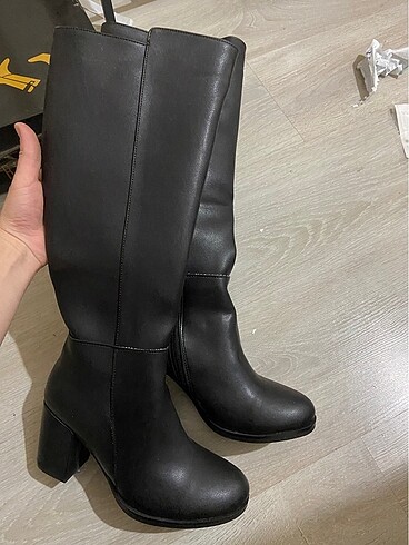 Kadın Siyah Topuklu çizme