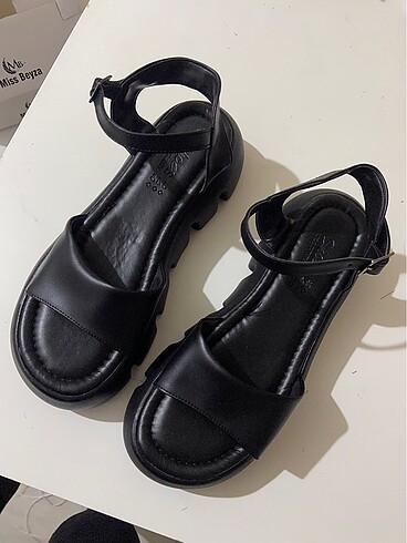 Mango Kadın Siyah Ortopedik Sandalet