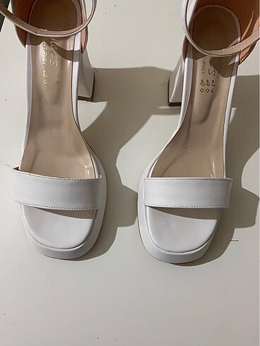 Nine West Kadın Beyaz Platform Topuklu Gelin Ayakkabısı