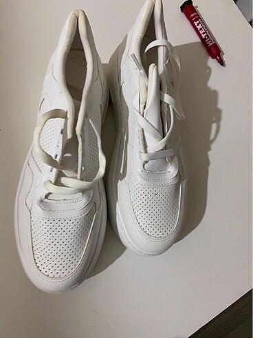 New Balance Kadın Beyaz Sneaker spor ayakkabı