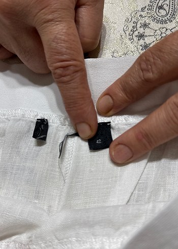 Beyaz Kadın Keten Midi Pantolon Dantel Detaylı - Görsel 4