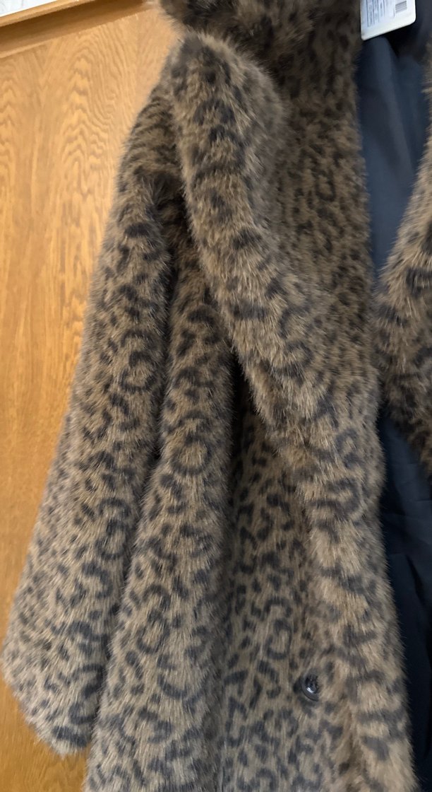 Leopar Desenli Uzun Kadın Suni Kürk - Görsel 2