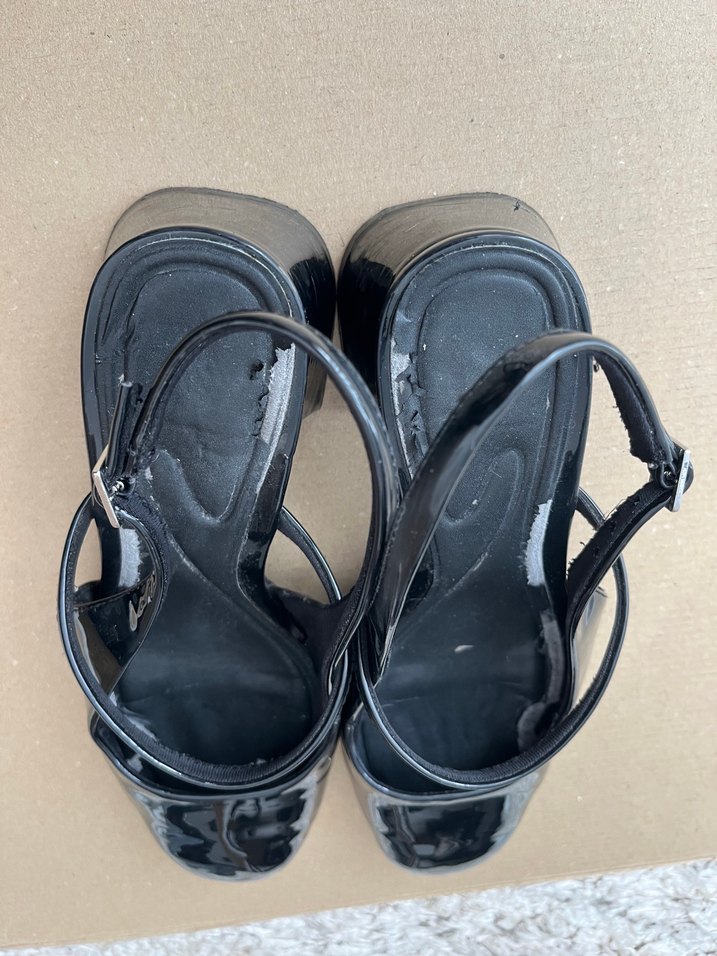 Kadın Siyah Rugan Tokalı Topuklu Ayakkabı - Görsel 3