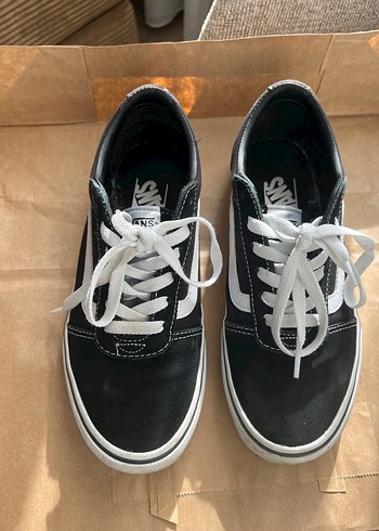 Vans 37
