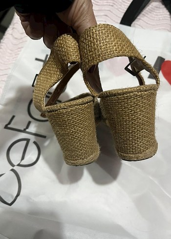 Dolgu topuklu - Görsel 4