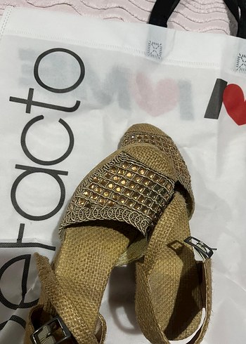 Dolgu topuklu - Görsel 3