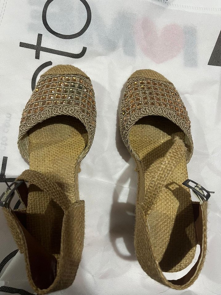 Dolgu topuklu - Görsel 2