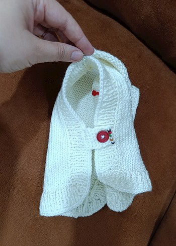 Nakışlı Beyaz Bebek Önlüğü - Görsel 3