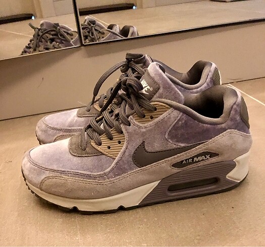 38,5 Beden Nike Airmax spor ayakkabı