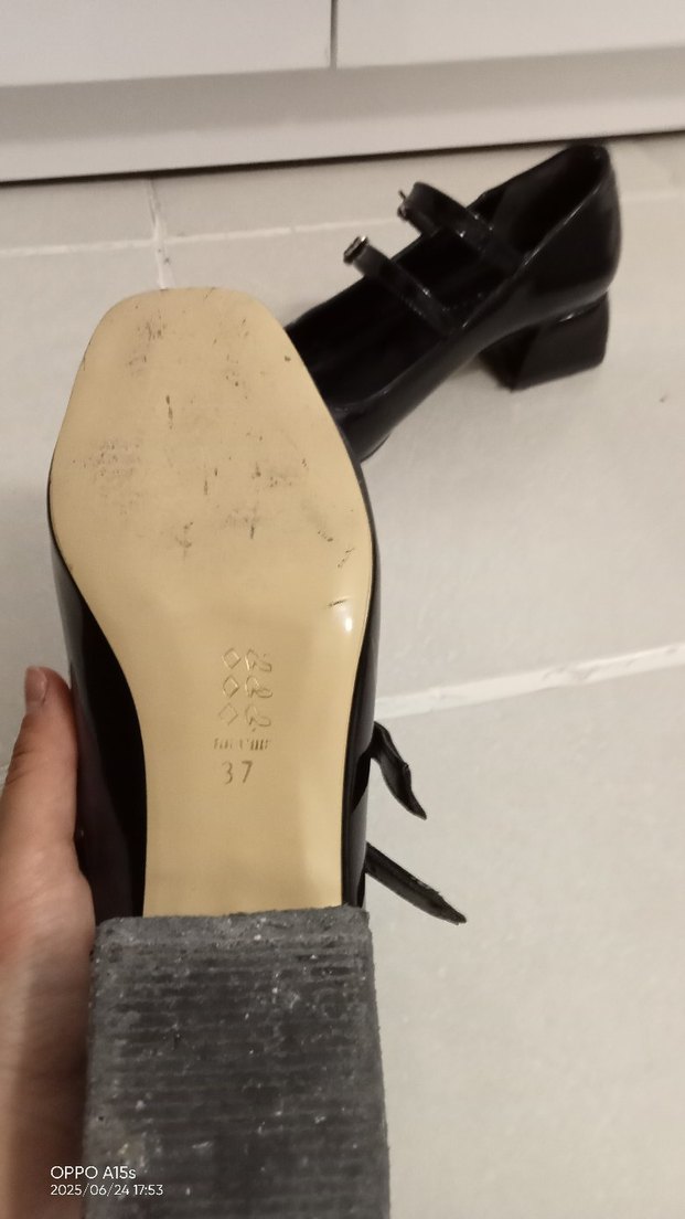 Tokalı Siyah Blok Topuklu Kadın Ayakkabı - Görsel 3