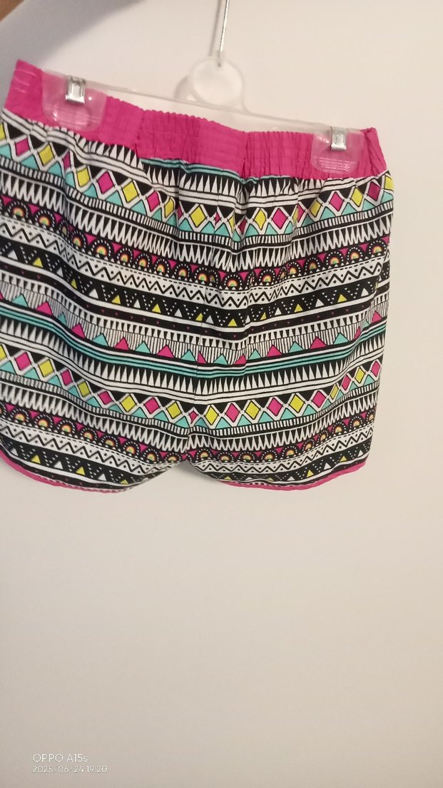 Renkli Desenli Mini Şort - Görsel 3