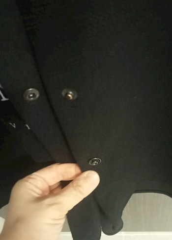 Düğmeli Siyah Midi Kadın Mont - Görsel 2