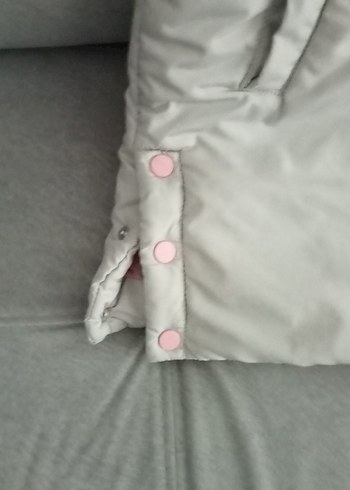 Kız Çocuk Gri Kapüşonlu Kürklü Mont - Görsel 2