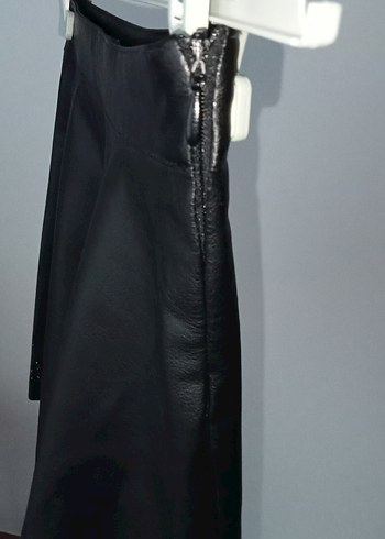 Siyah İşlemeli Deri Mini Etek - Görsel 3