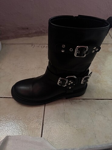 35 Beden Zara bot