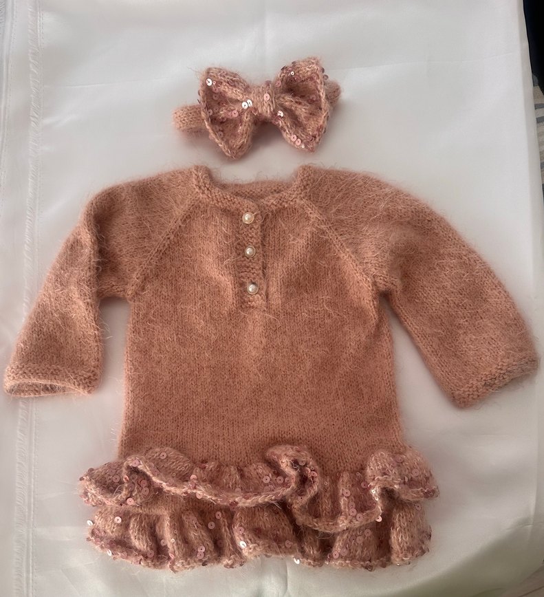 Kız Çocuk Bej Triko Elbise ve Saç Bandı - Görsel 3