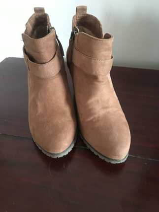 Bershka marka 37 numara ayakkabı