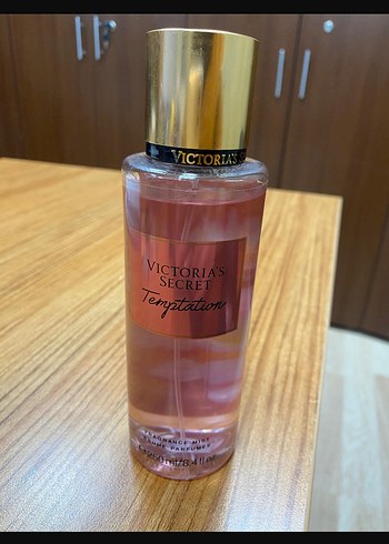 Victoria s Secret