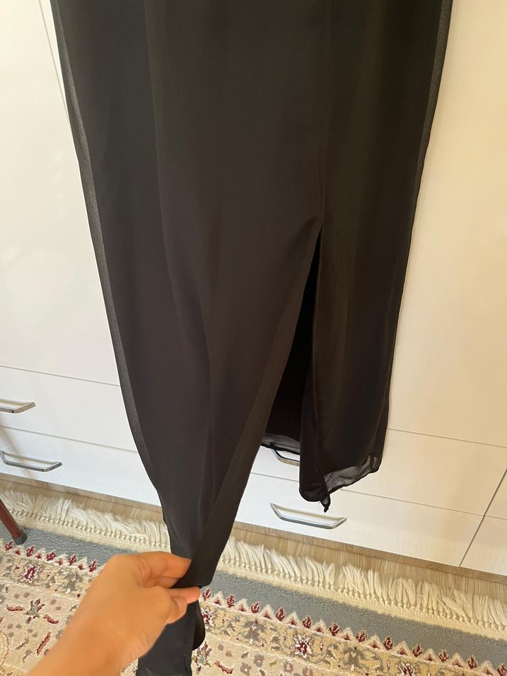 Siyah Uzun V Yaka Gotik Elbise - Görsel 3