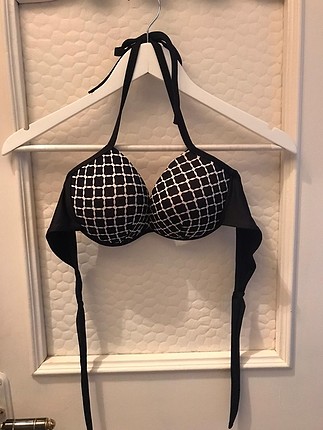 Bikini üstü