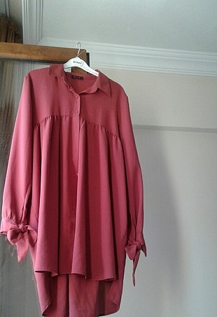 Pembe tunik
