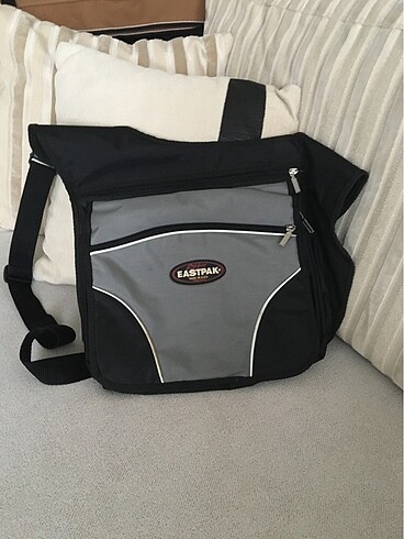 Eastpak çanta