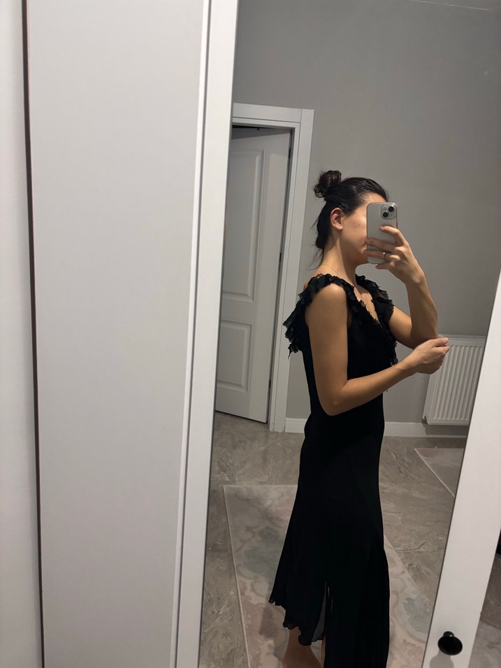 Siyah V Yaka Midi Elbise - Görsel 2