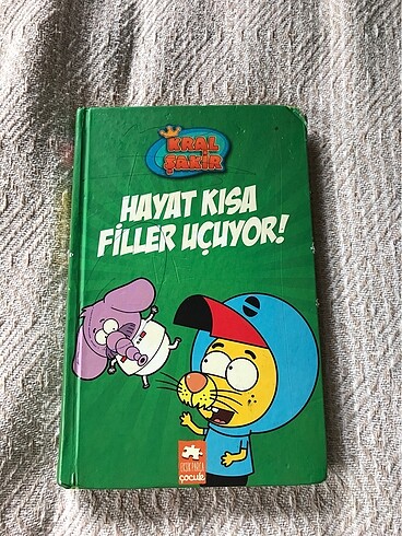 Kral Şakir / hayat kısa filler uçuyor