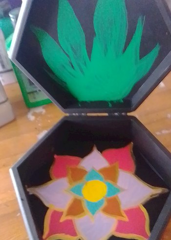 Renkli Altıgen Plastik Oyun Kutusu - Görsel 2