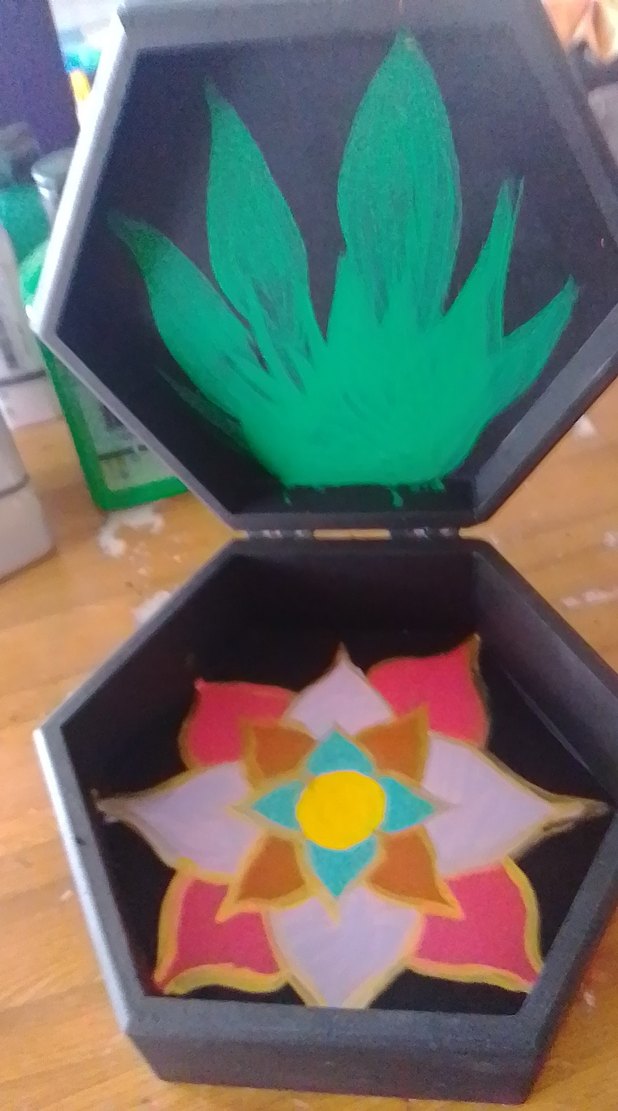 Renkli Altıgen Plastik Oyun Kutusu - Görsel 2