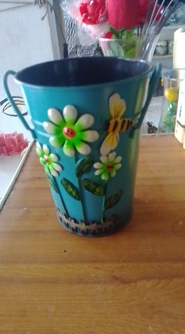 Renkli Çiçek ve Arı Desenli Metal Dekoratif Kova - Görsel 2