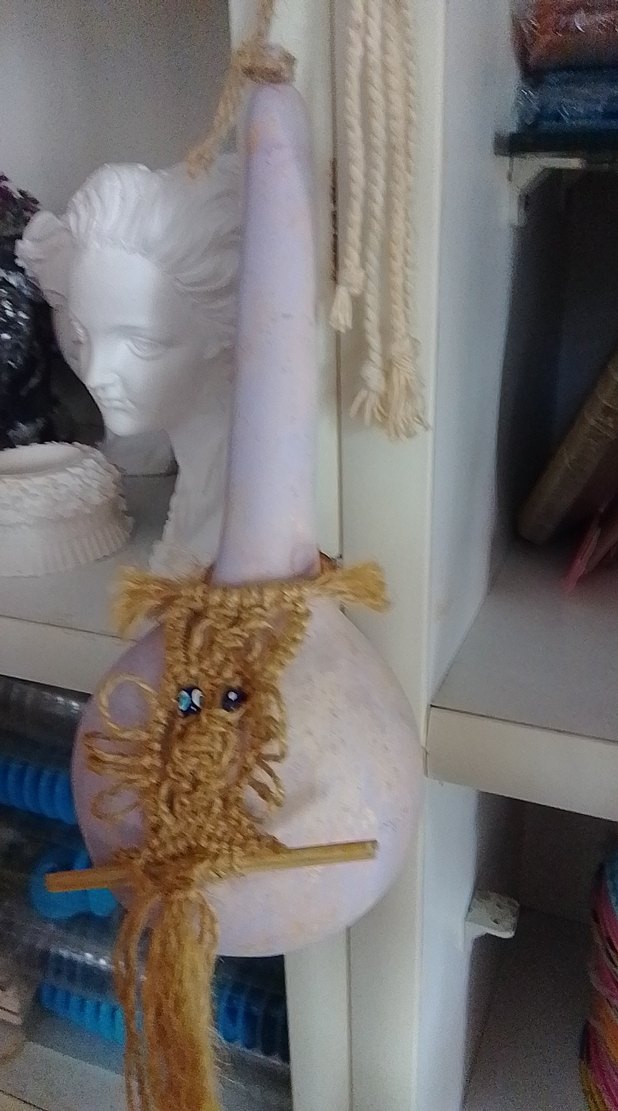 Beyaz Makrome Detaylı Dekoratif Figürin - Görsel 3