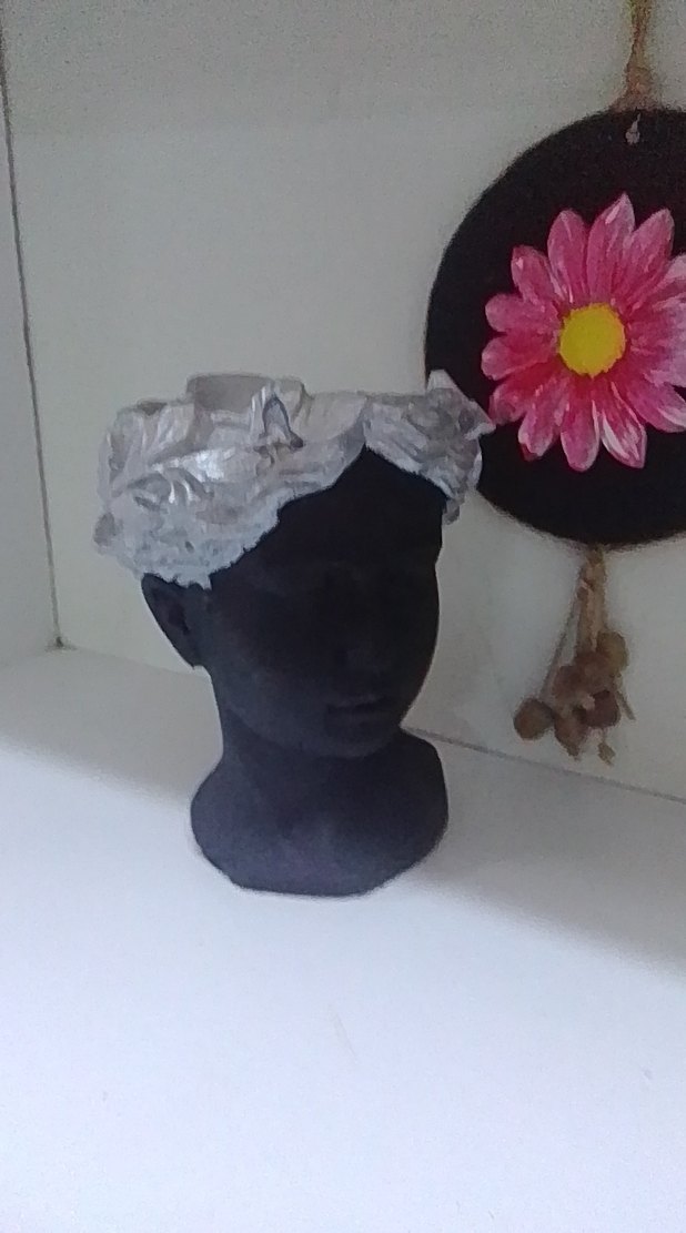 Koyu Renkli Pembe Çiçekli Figürin - Görsel 2