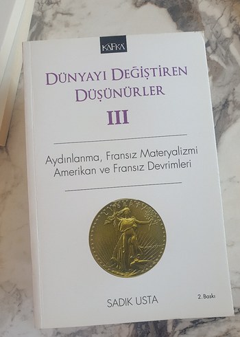  Beden Renk Dünyayı Değiştiren Düşünürler Roman Seti